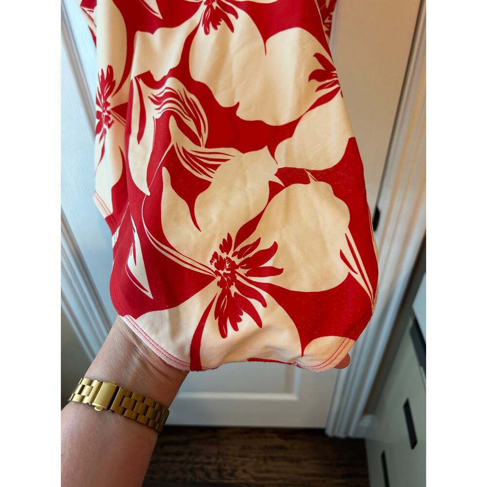 Shade & Shore Large red and white one-piece - Picture 6 of 7